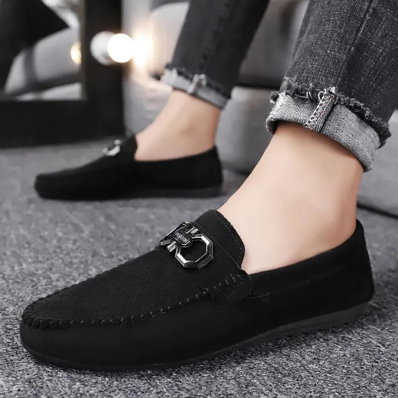 Men's black and grey suede and leather casual shoes with rubber sole for summer.